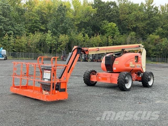 JLG 600AJ Bomliftar