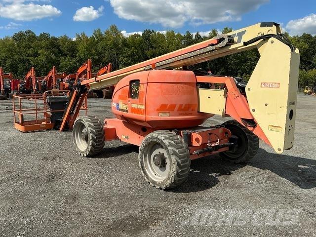 JLG 600AJ Bomliftar