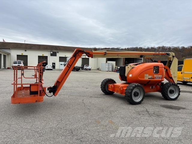 JLG 600AJ Bomliftar