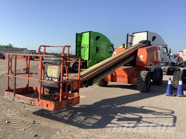 JLG 600S Teleskop bomliftar