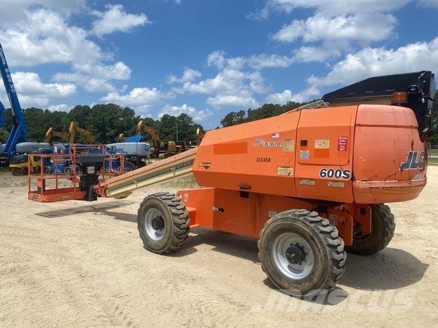 JLG 600S Teleskop bomliftar
