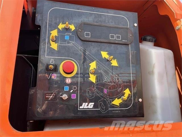 JLG 600S Teleskop bomliftar