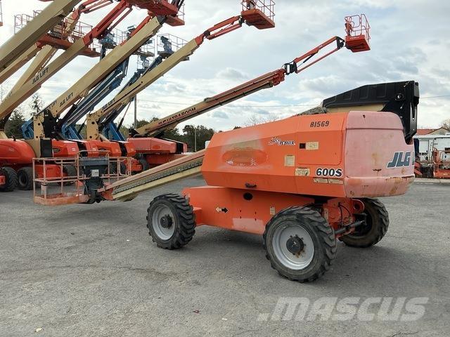 JLG 600S Teleskop bomliftar