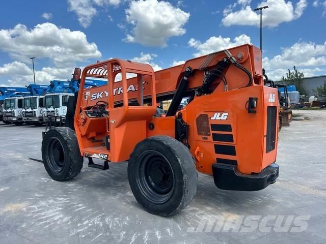 JLG 6042 Teleskoplastare