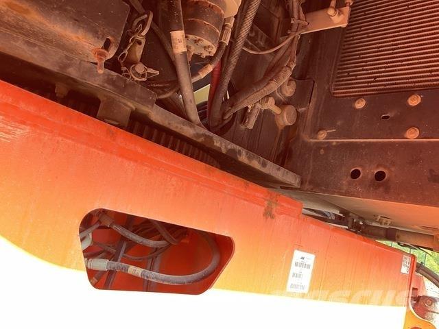 JLG 660SJ Teleskop bomliftar