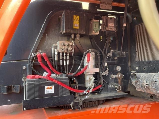 JLG 660SJ Teleskop bomliftar