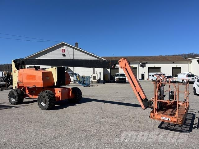 JLG 800 AJ Bomliftar