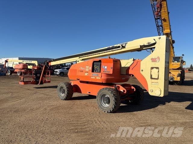 JLG 800 AJ Bomliftar