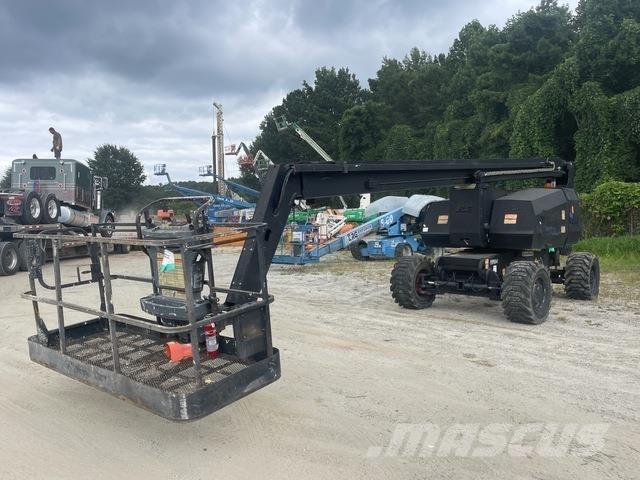 JLG 800A Bomliftar
