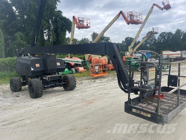 JLG 800A Bomliftar