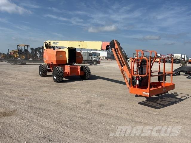 JLG 800AJ Teleskop bomliftar