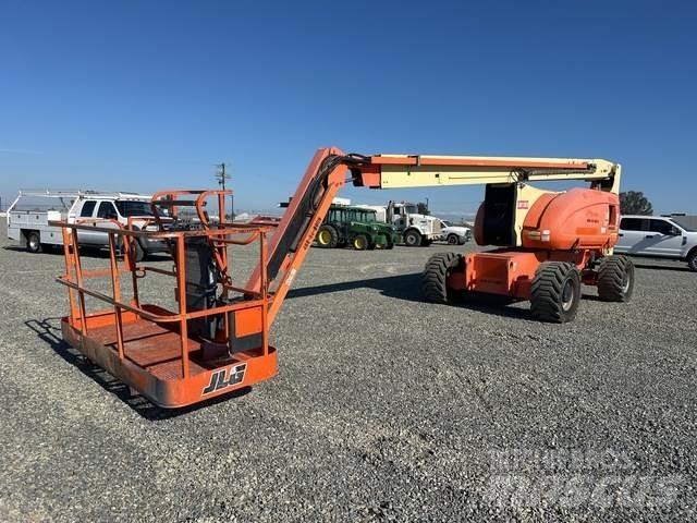 JLG 800AJ Bomliftar