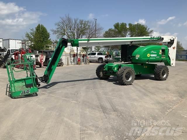 JLG 800AJ Bomliftar