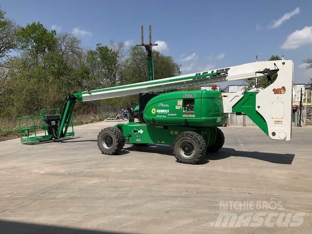 JLG 800AJ Bomliftar