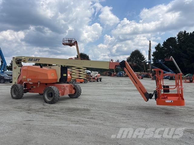 JLG 800AJ Bomliftar