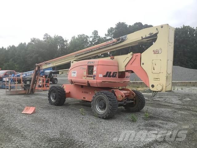 JLG 800AJ Bomliftar