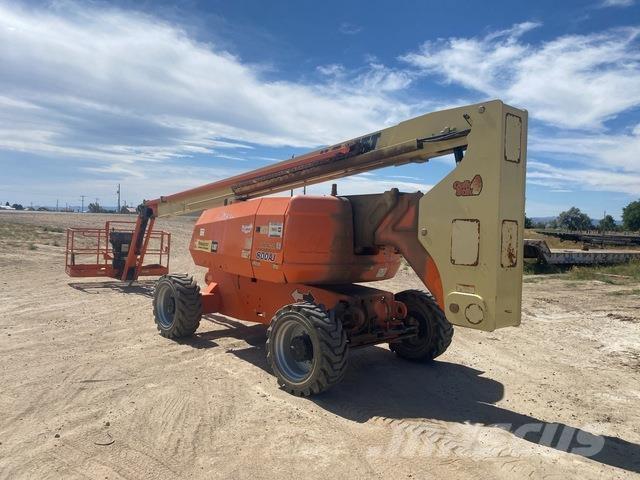 JLG 800AJ Bomliftar
