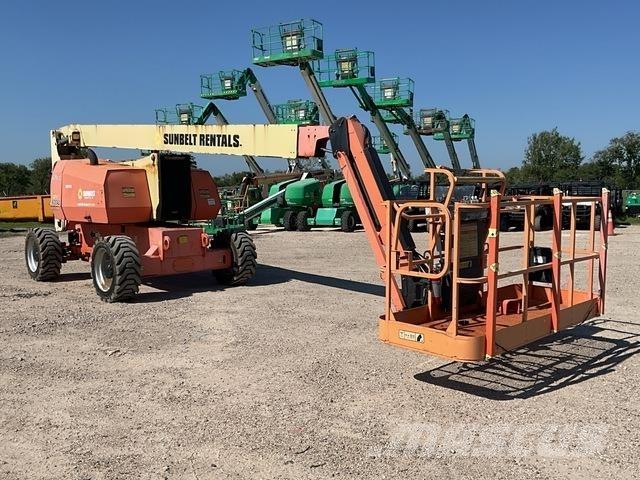 JLG 800AJ Bomliftar
