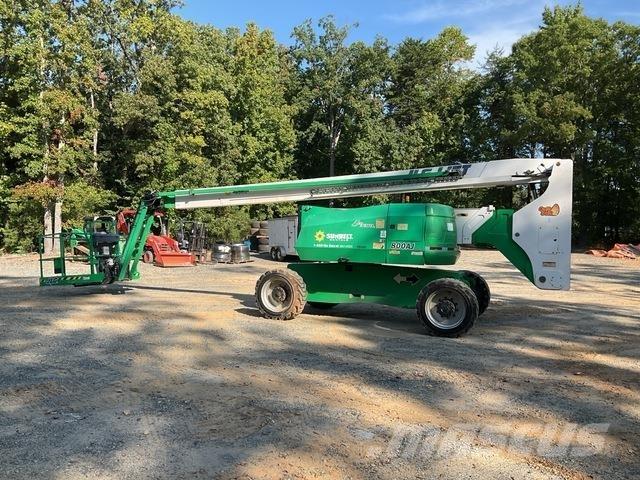 JLG 800AJ Bomliftar