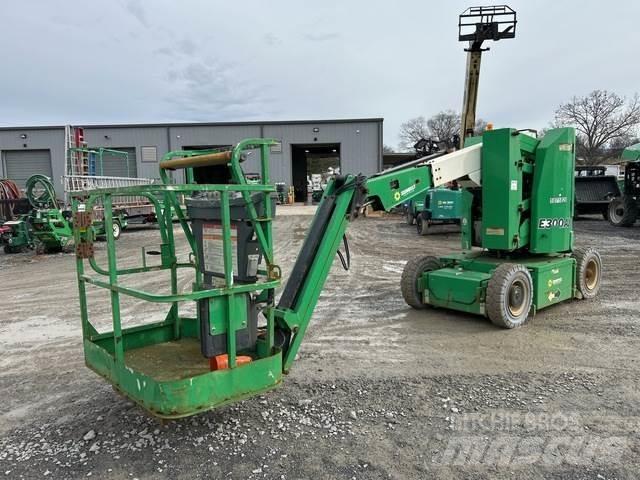 JLG E300AJ Bomliftar