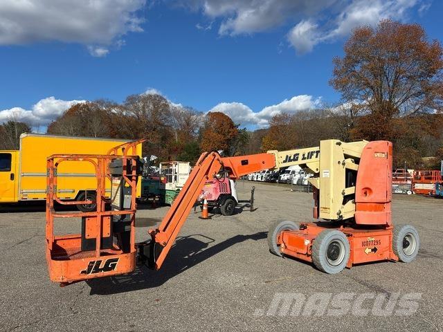 JLG E300AJP Bomliftar