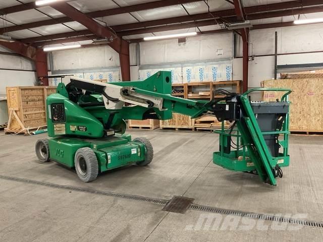 JLG E400AJPN Bomliftar