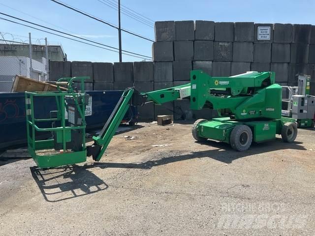 JLG E400AJPN Bomliftar