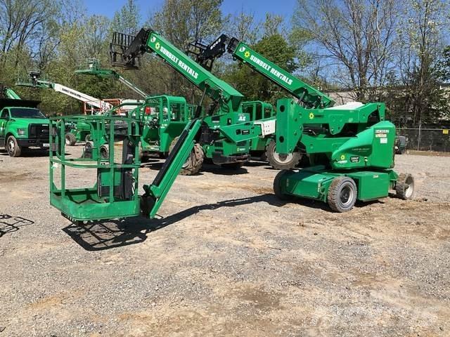 JLG E400AJPN Bomliftar