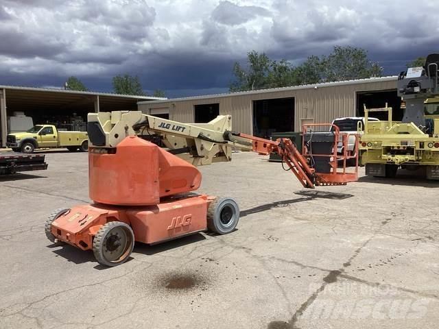 JLG E400AJPN Bomliftar