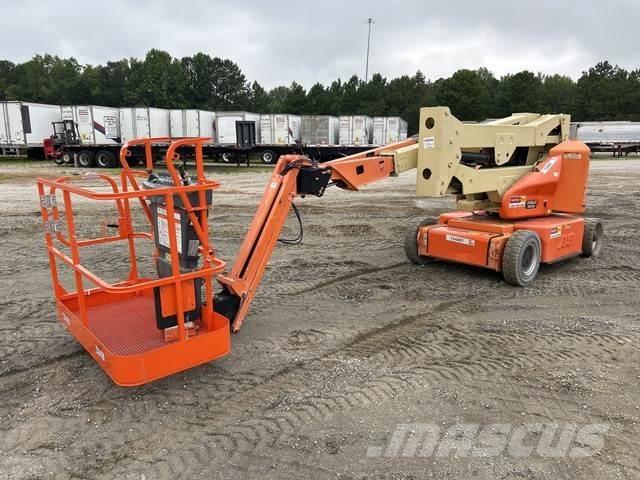JLG E400AJPN Bomliftar