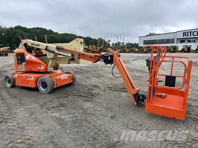 JLG E400AJPN Bomliftar