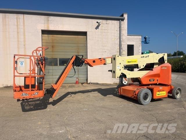 JLG E400AJPN Bomliftar
