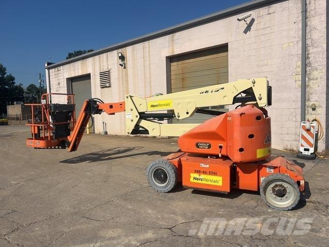 JLG E400AJPN Bomliftar