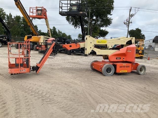 JLG E400AJPN Bomliftar