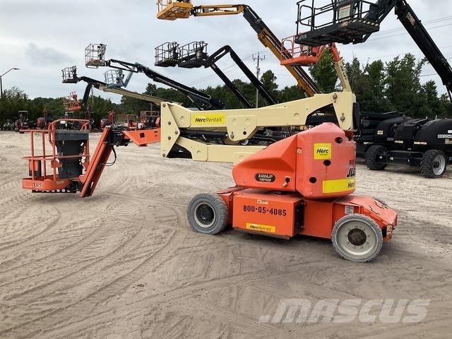 JLG E400AJPN Bomliftar