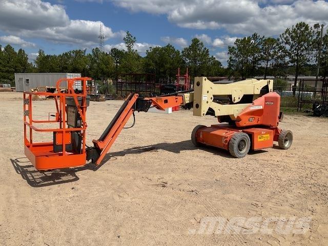 JLG E400AJPN Bomliftar