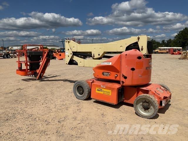 JLG E400AJPN Bomliftar