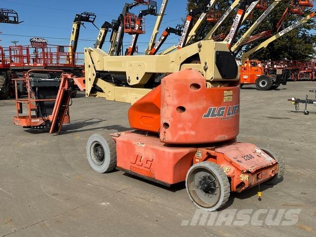 JLG E400AJPN Bomliftar