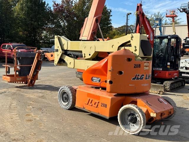 JLG E400AJPN Bomliftar