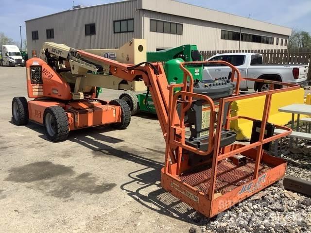 JLG E450AJ Bomliftar