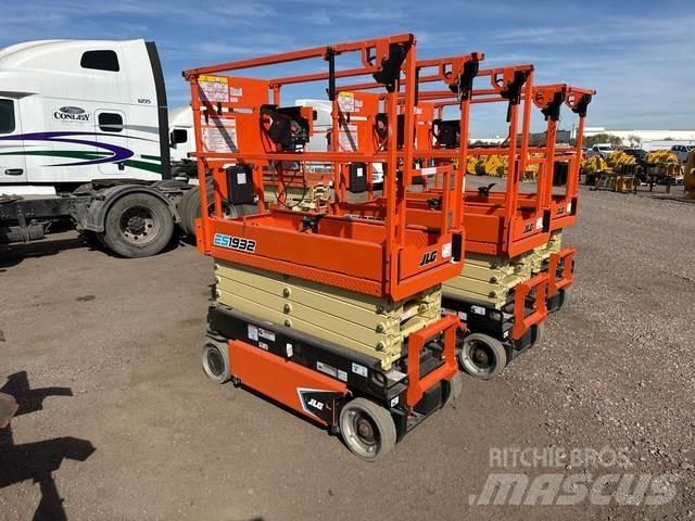 JLG ES1932 Saxliftar