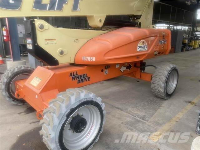 JLG M600J Bomliftar