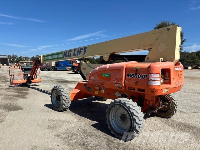 JLG M600JP Bomliftar