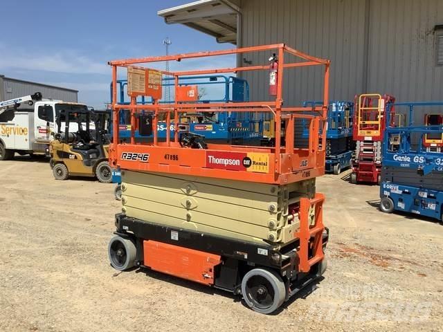 JLG R3246 Saxliftar