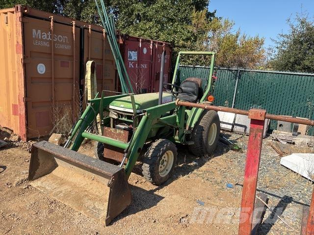 John Deere 790 Kompakttraktorer