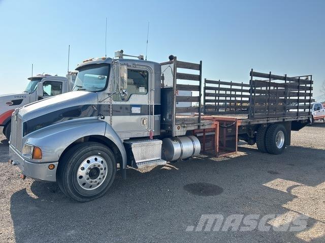 Kenworth T-300 Flakbilar