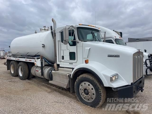 Kenworth T-800 Slamsugningsbil