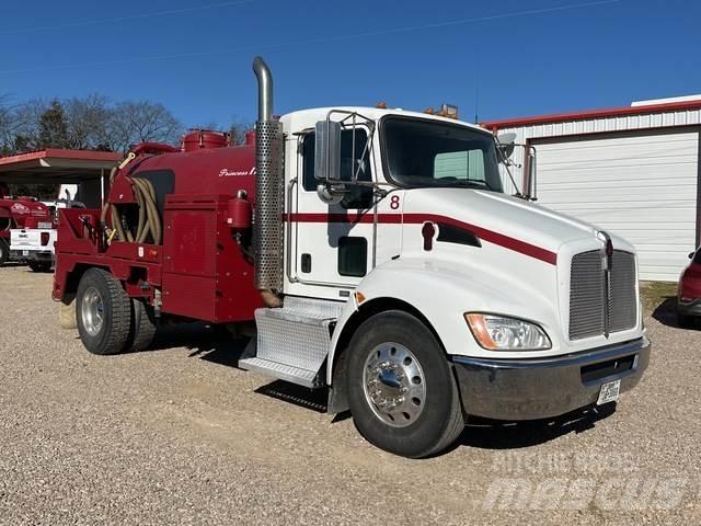 Kenworth T270 Slamsugningsbil