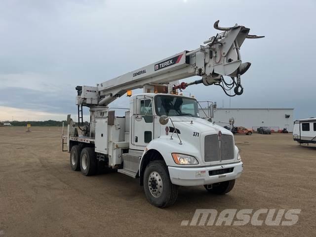 Kenworth T370 Lastbilar med borraggregat