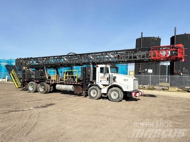 Kenworth T800 Lastbilar med borraggregat